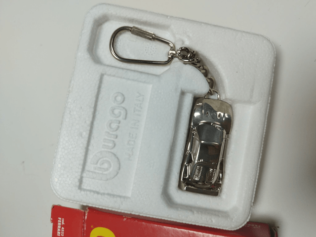 Vintage EXTREMELY RARE Bburago Ferrari F40 Chrome Plated Made in Italy Keyring 1/87