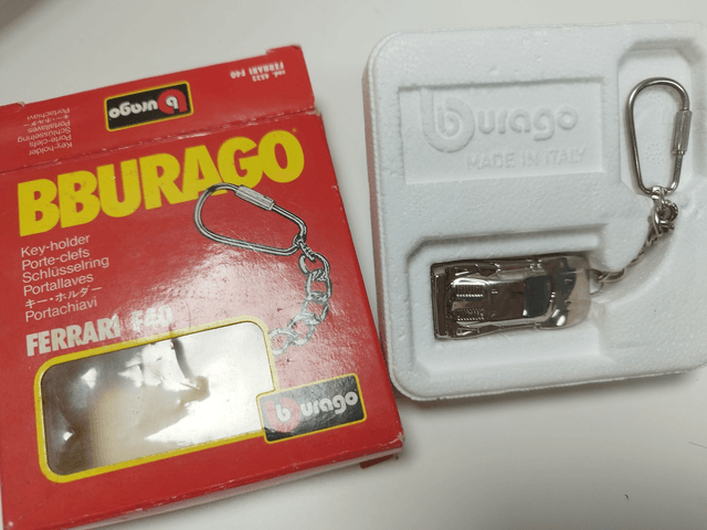 Vintage EXTREMELY RARE Bburago Ferrari F40 Chrome Plated Made in Italy Keyring 1/87